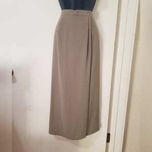 Rena Rowan for Saville Taupe Pleated Midi Skirt โ Size 10